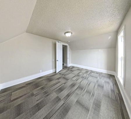 Next Photo