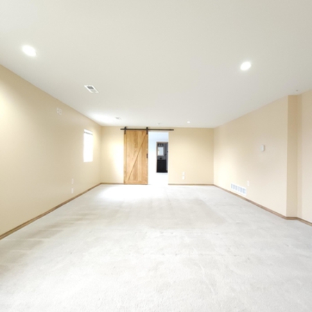 Next Photo