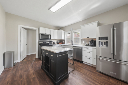 Next Photo