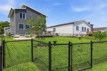 Next Photo