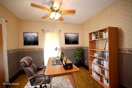 Next Photo