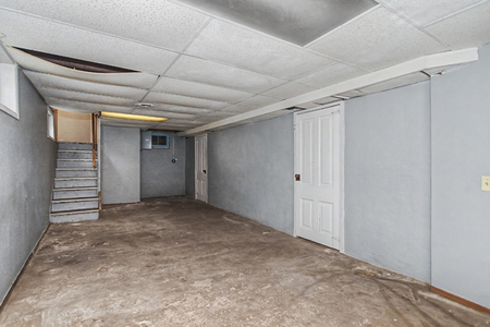 Next Photo