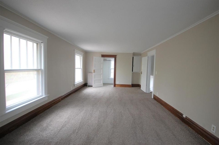 Next Photo