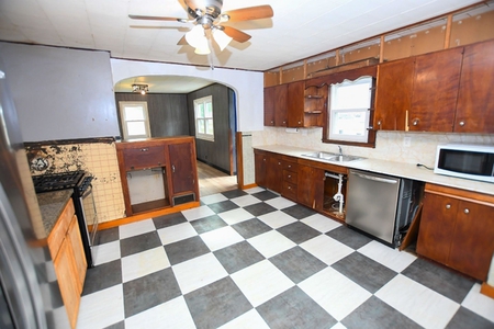 Next Photo