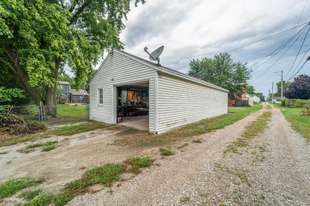 Next Photo