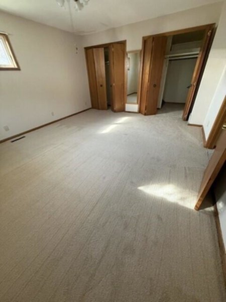 Next Photo